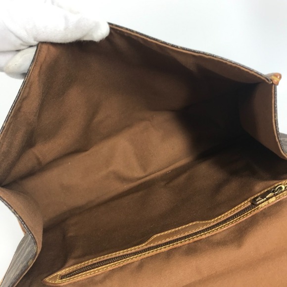 LOUIS VUITTON Brown Monogram Canvas Shoulder Bag - Picture 11 of 16